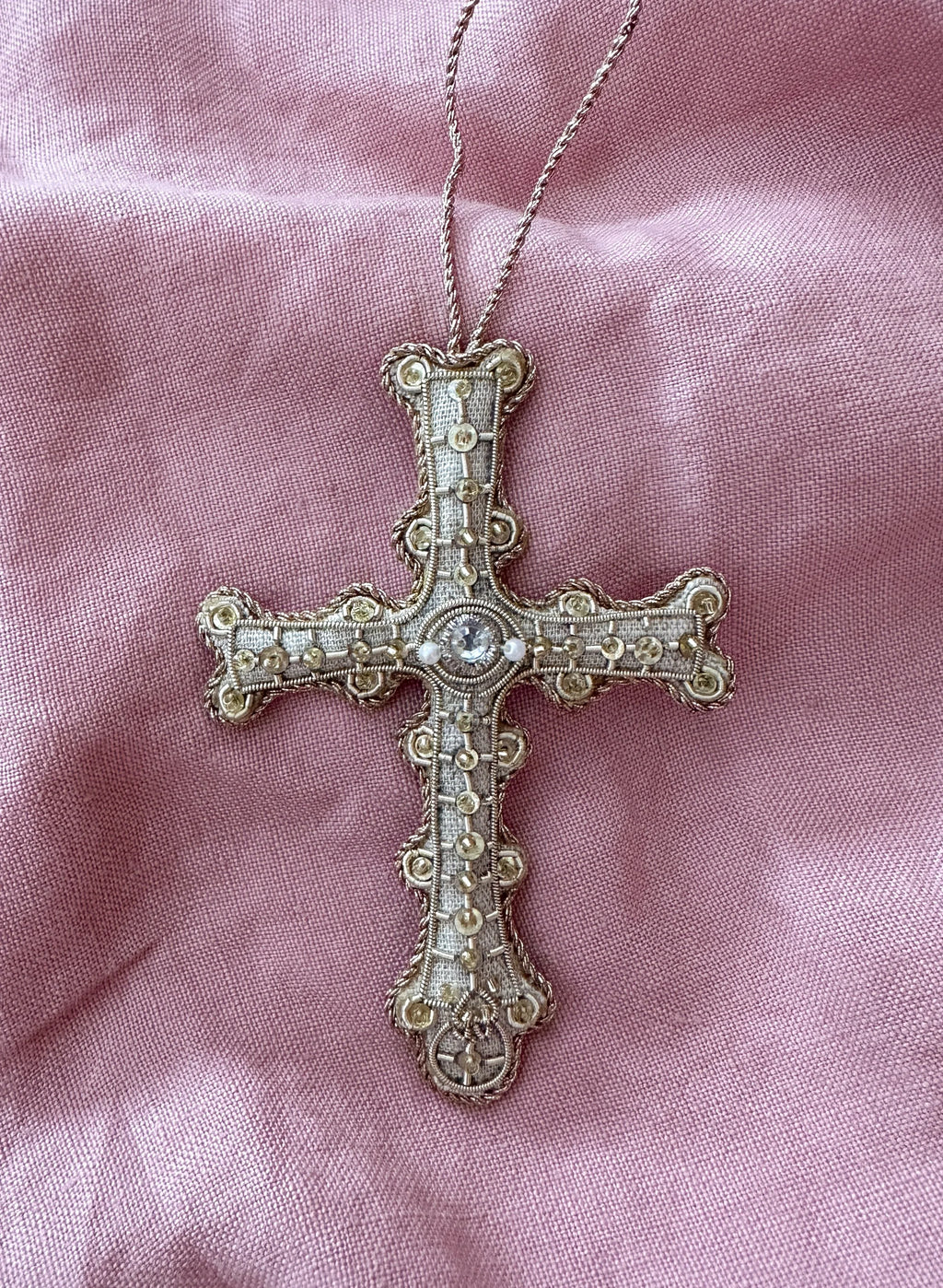 Cross of Cong in recycled linen