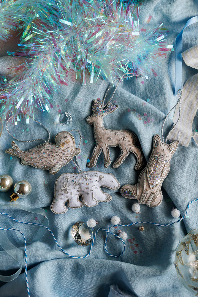 Fox large in oatmeal