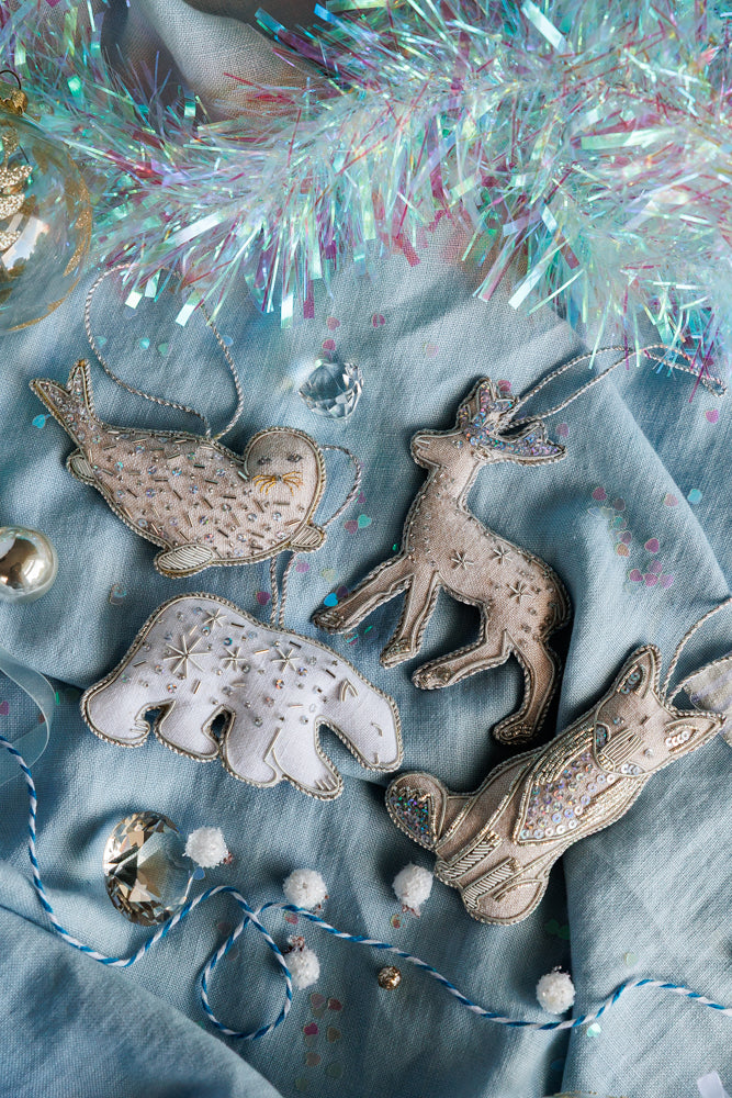 Fox large in oatmeal