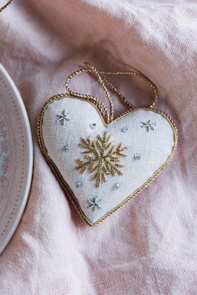 Scandi Snowflake Heart