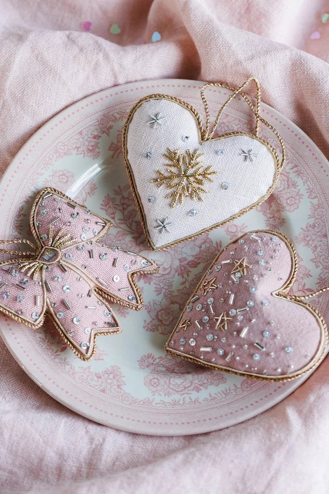Scandi Snowflake Heart