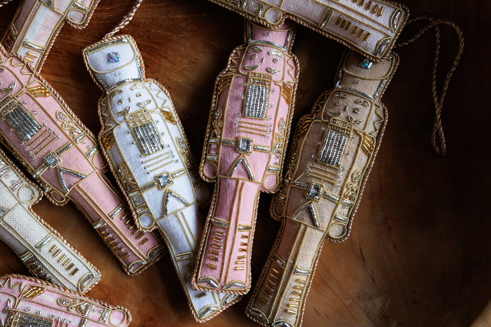 Nutcracker (large)