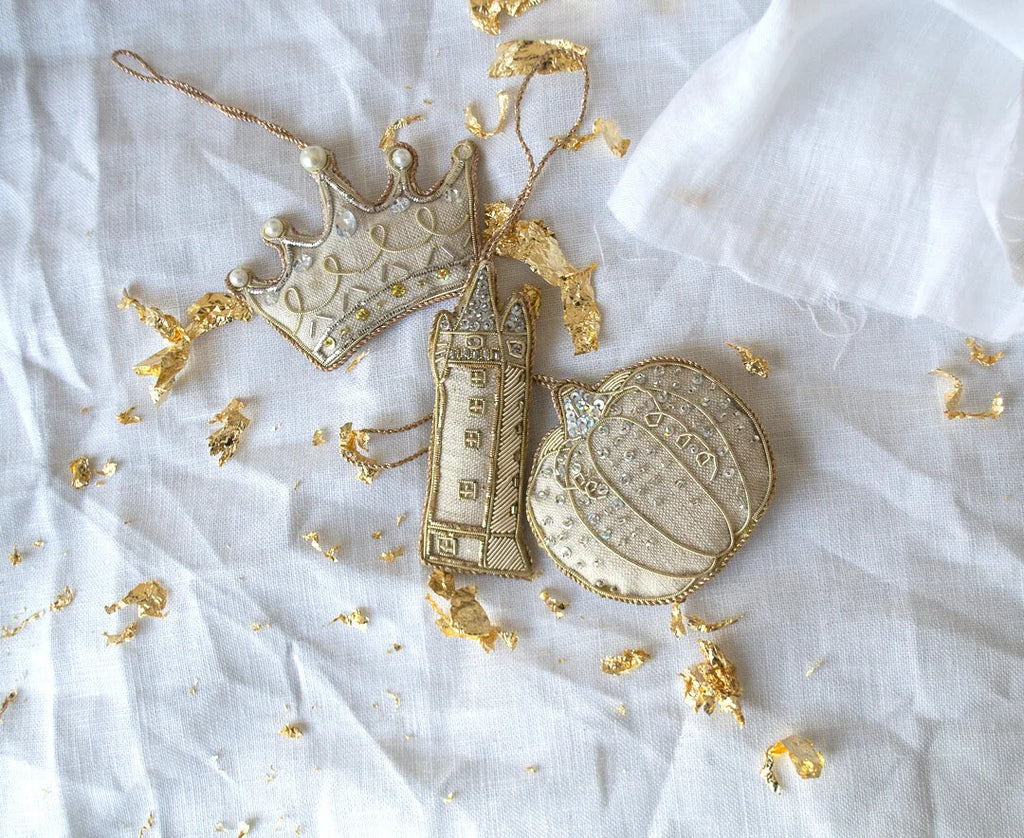 Crown in oatmeal