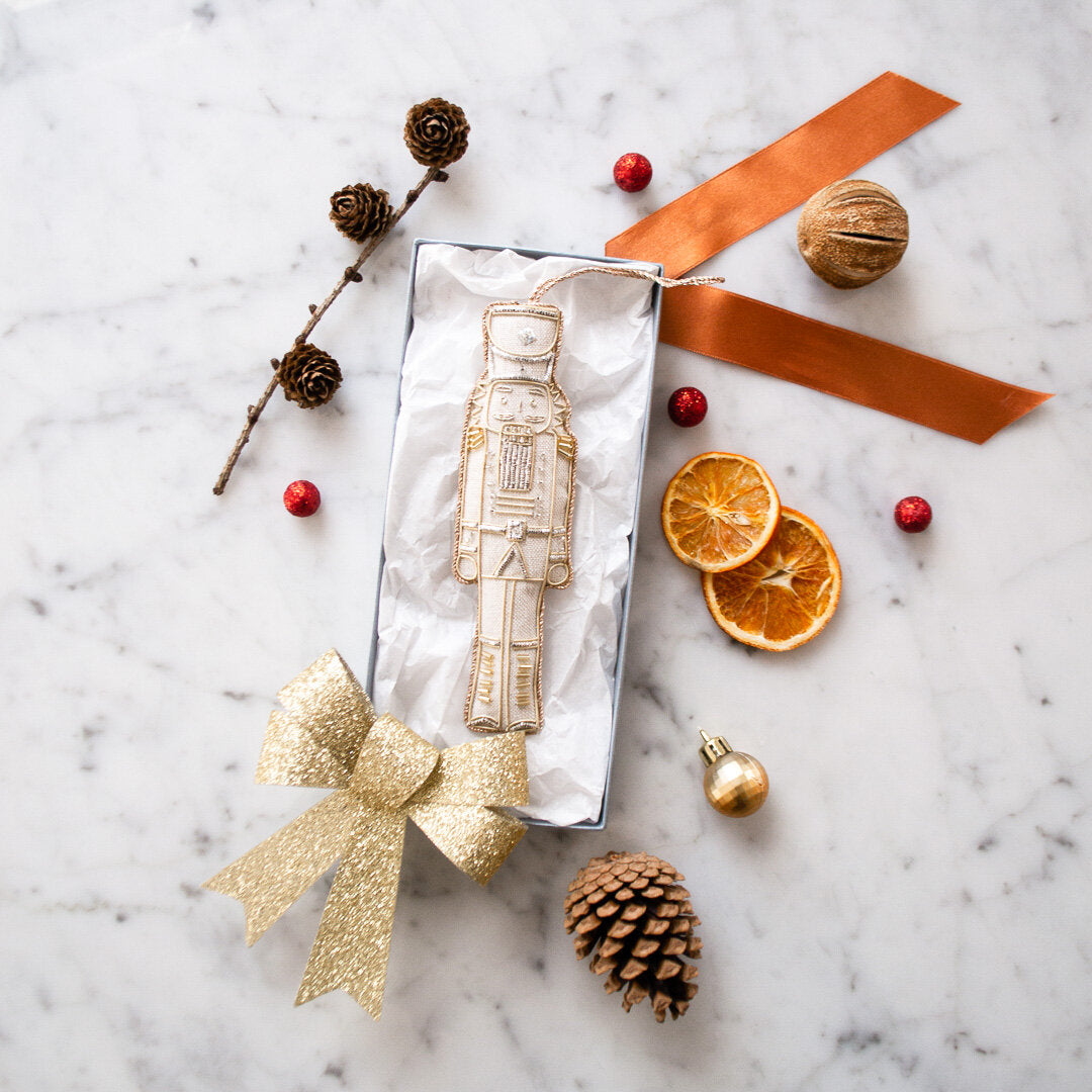 Nutcracker (large)