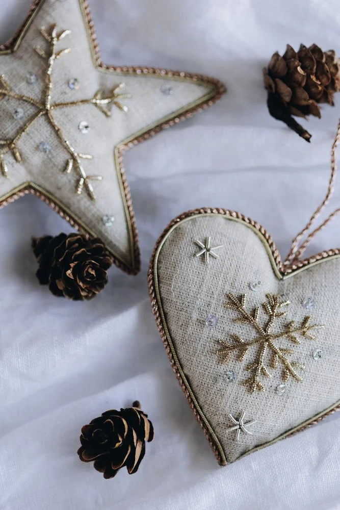 Scandi Snowflake Heart