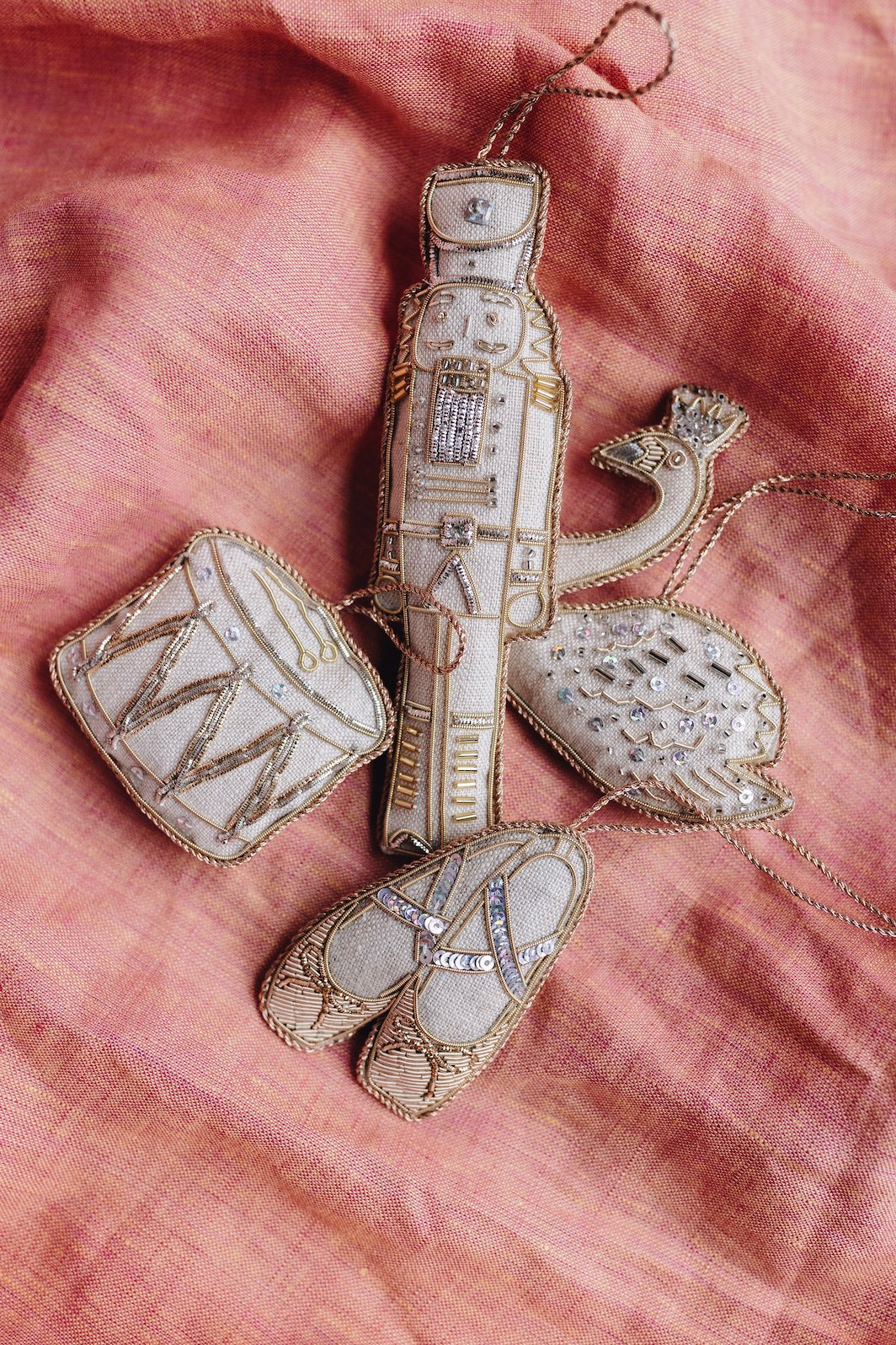 Nutcracker (large)