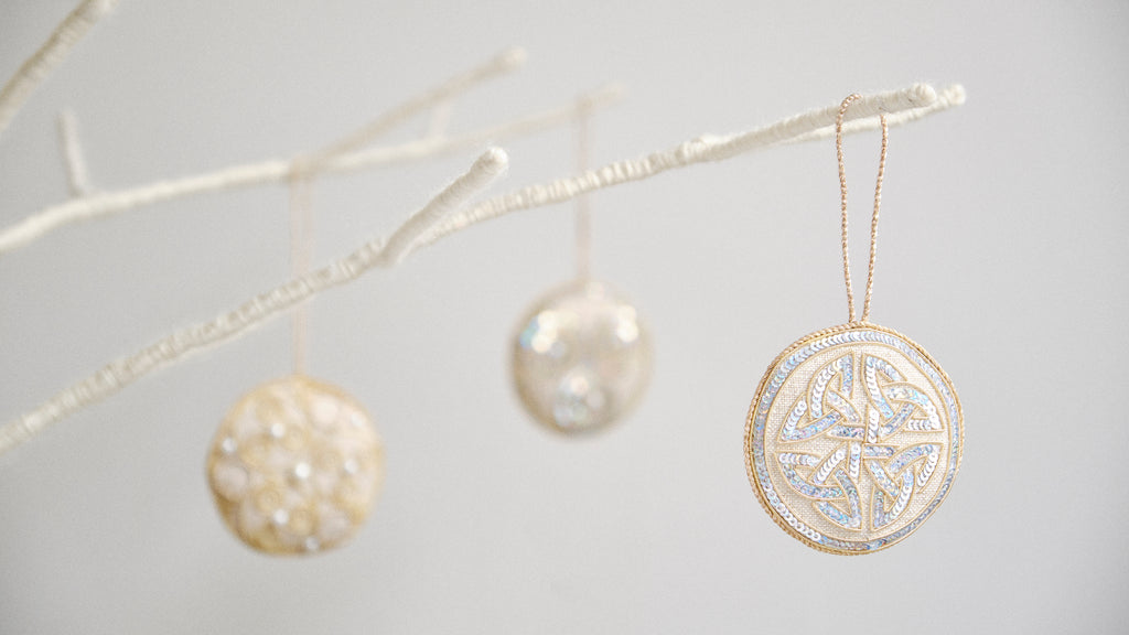 Celtic Trinity Knot Cluster Bauble